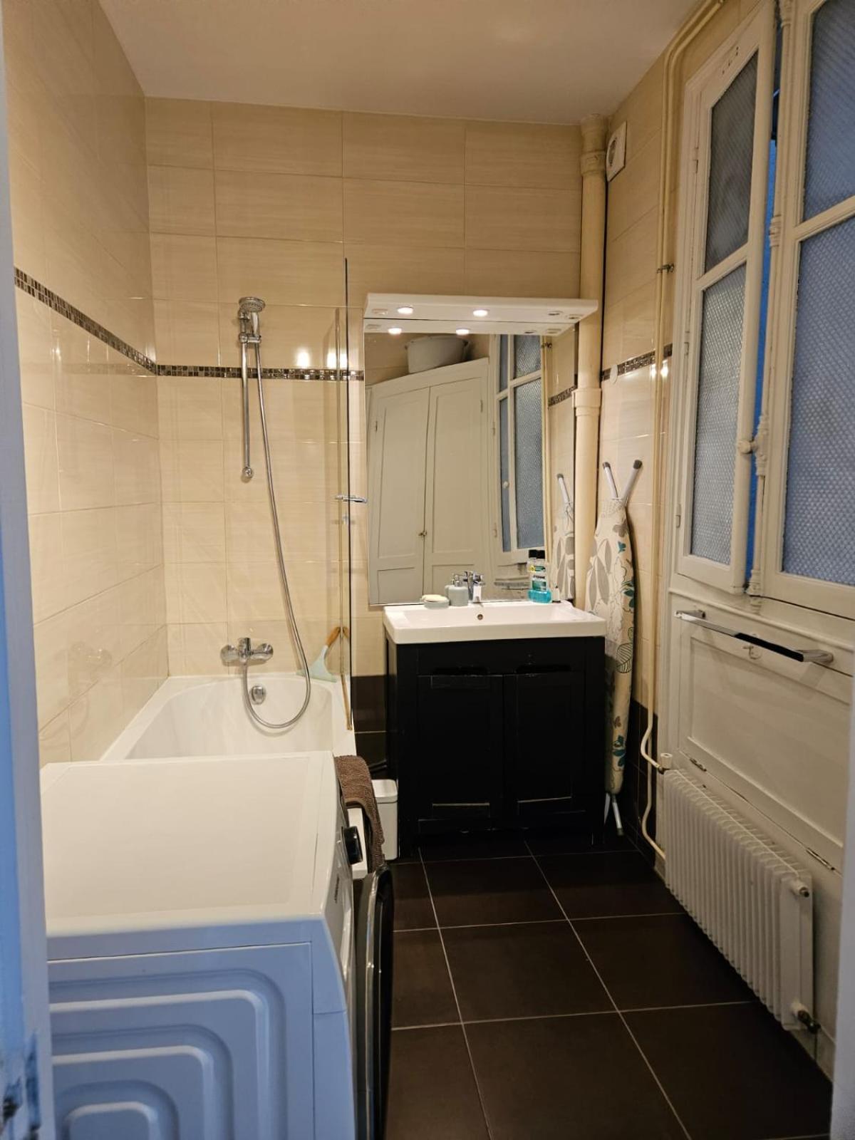 Accommodatie bij particulieren Cosy Private In Shared - 1 Person Only ! Parijs